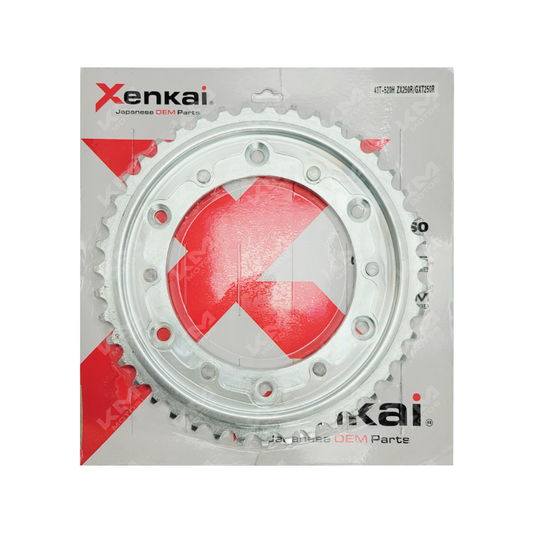 Catarina XENKAI CATARINA 43T/520H ZX250R/GXT250R, componente de maquinaria agrícola o motocultor, en color negro con detalles metálicos