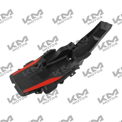 Guardafango trasero rojo para Italika 125z, sistema de chasis original, visible en la imagen.