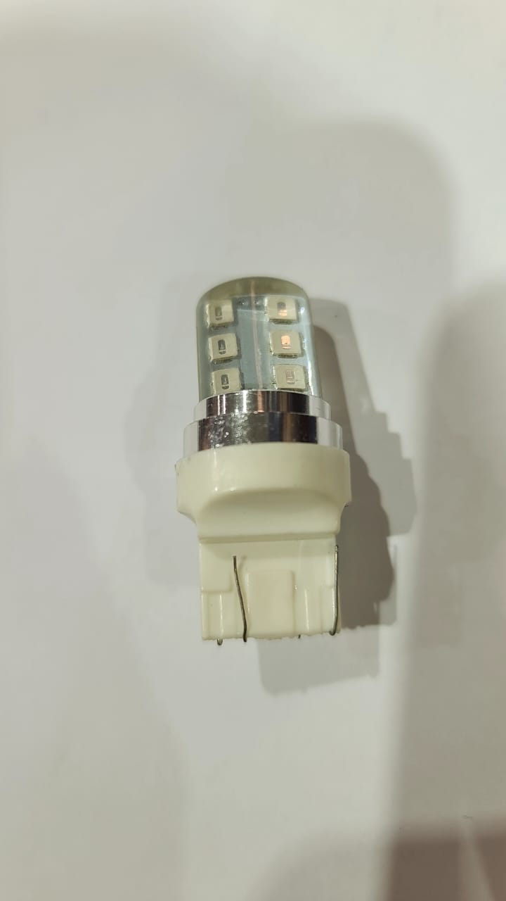 LUZ LED DE STOP PLUS P/CAR + FLASH BX18 - KMMOTOSHN