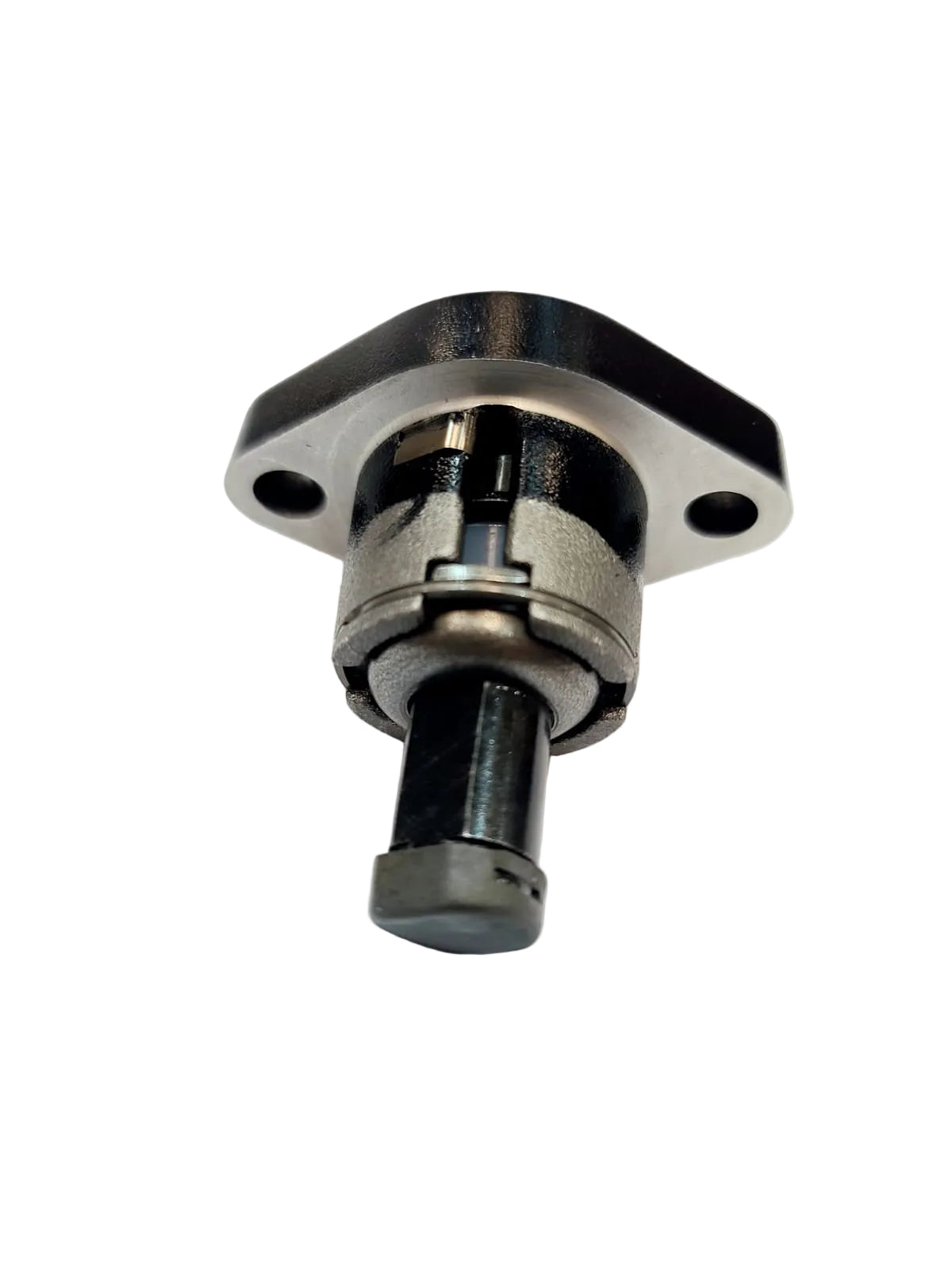 Correa de tensor para cadena NS160 de Bajaj, mostrando la cadenilla metálica y componentes en primer plano.