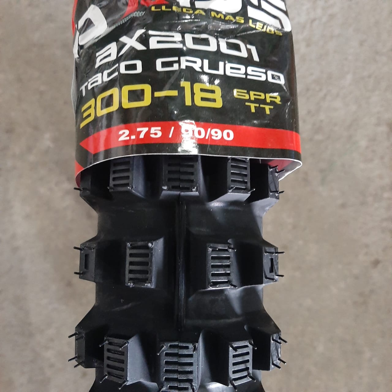 LLANTA 3.00-18 AXUS TRACTORA