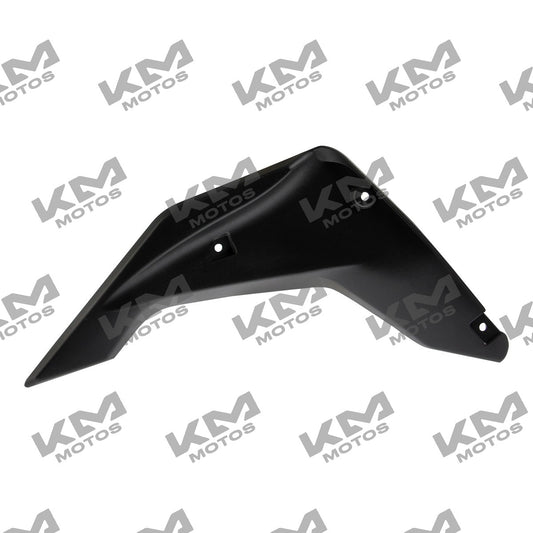 Cubierta de tanque derecha para sistema de chasis Italika DM150, color negro, con detalles visibles en la imagen.