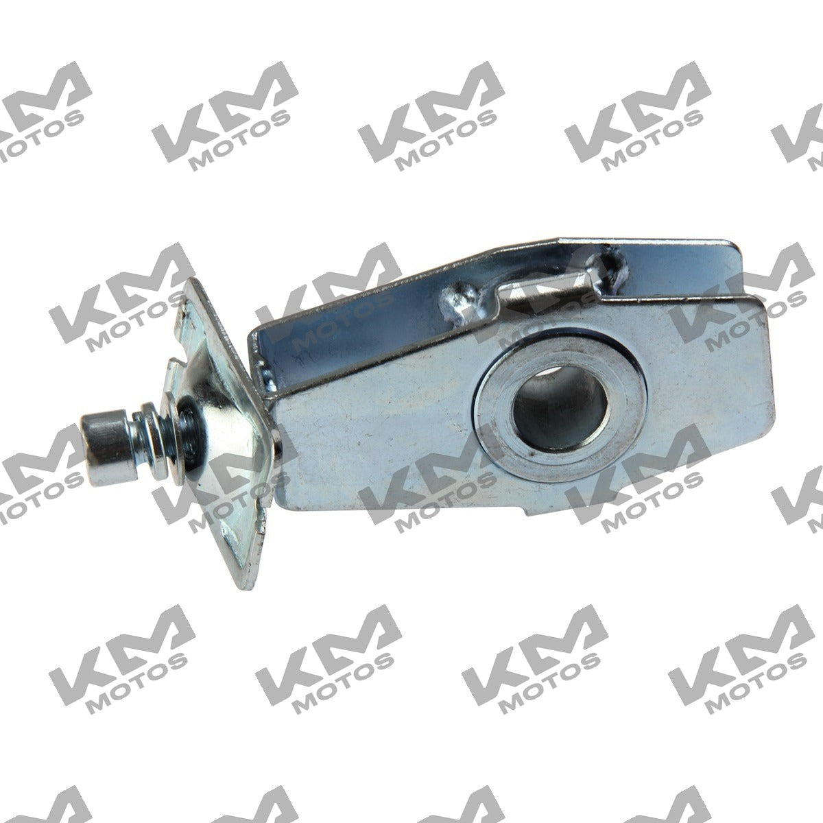 Ajustador de cadena de tracción Italika 180Z original, con componentes metálicos y etiqueta de marca visible en la imagen.