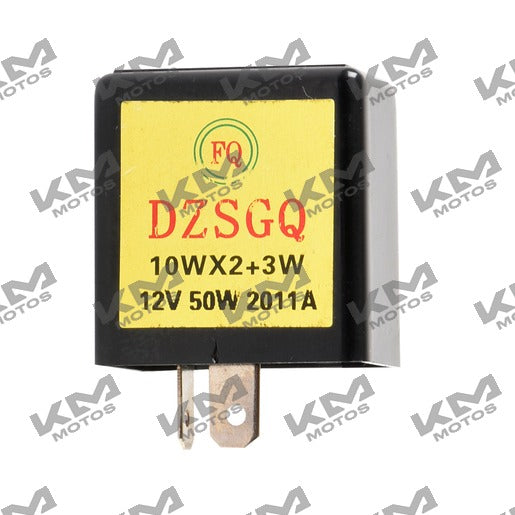 Rele de vías Italika DM150, sistema eléctrico original, muestra el relé con conexiones y componentes visibles.