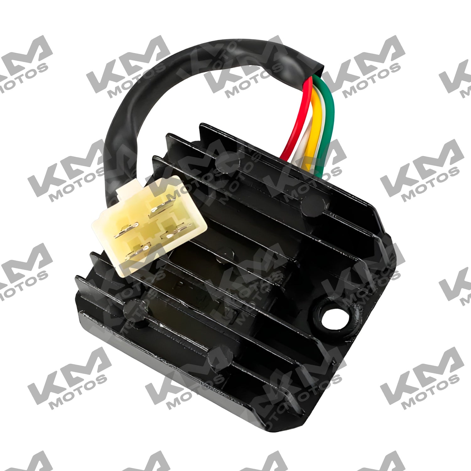 Regulador de voltaje KM Motos para modelos CS125, DS150, GS150, XS125, GTS175, WS175, XS150 en color negro.
